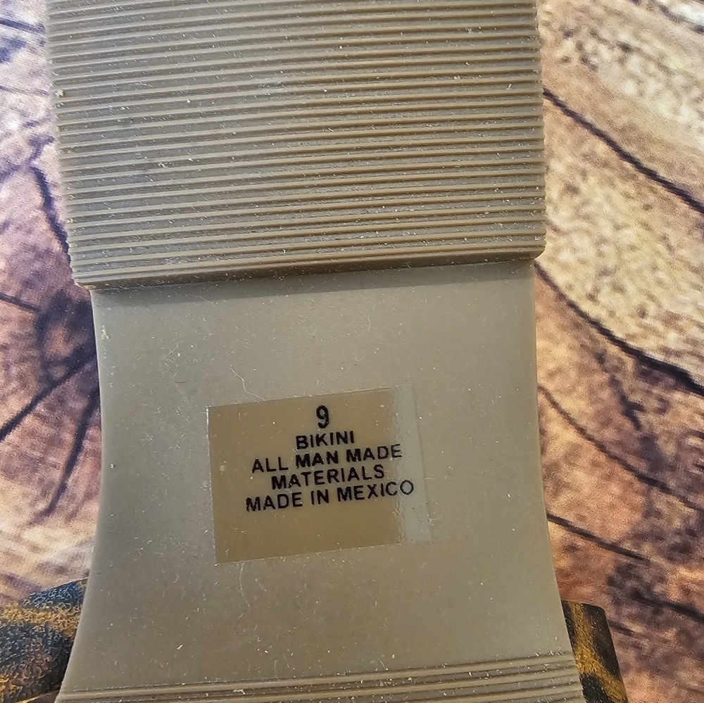 Hey Girl By Corkys Women's Size 9 Leopard Bikini Slide Sandals Summer - Picture 7 of 7